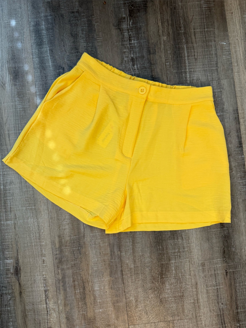 Timing Yellow Cooling Shorts NWT Size‎ Large Elastic Waist Pull On